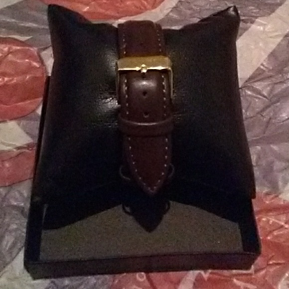 Genuine dark brown Leather big face Quartz Watch - Picture 3 of 7